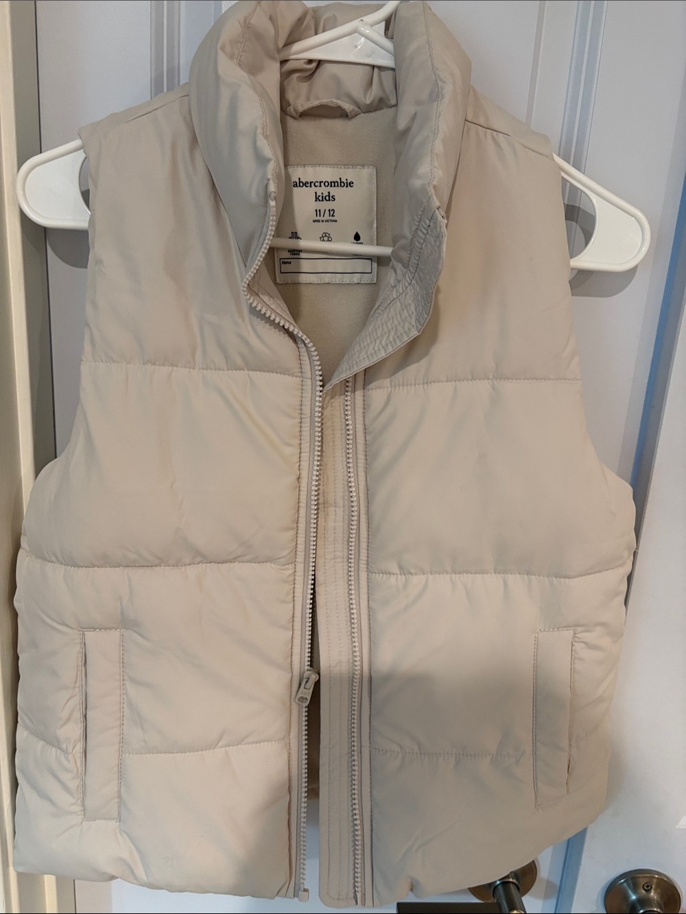 abercrombie kids cream puffer vest
